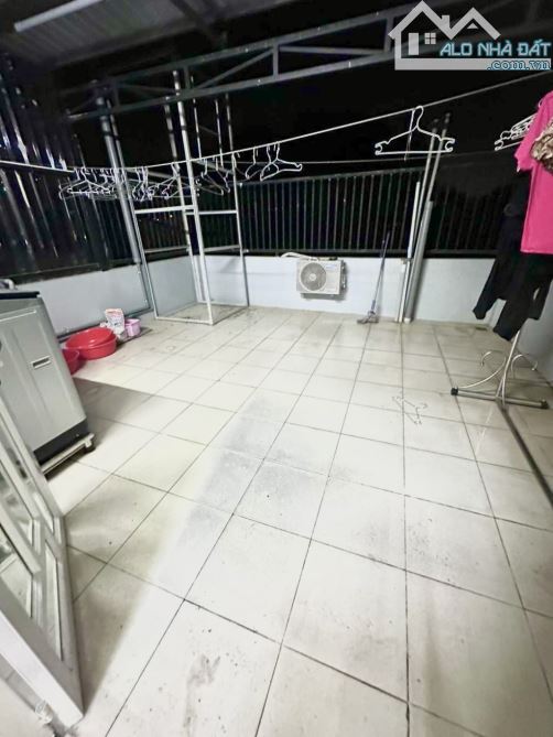 NHÀ RỘNG 134M2 NGANG 5M BỀ THẾ - DÒNG TIỀN ỔN ĐỊNH - VỊ TRÍ VÀNG QUẬN 7 - 12