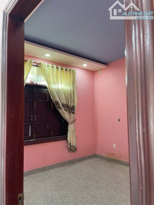 Nhà Lầu Đẹp Có Sân Rộng Gần Giáo Xứ Trà Cổ Thuộc Bình Minh - Trảng Bom, Đồng Nai.  - DT - 13