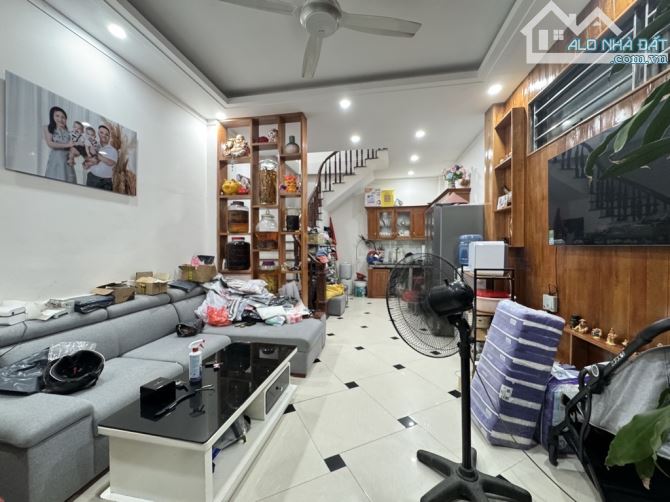 🏡 LÔ GÓC - 6 TẦNG - FULL NỘI THẤT - PHỐ LỤA - 33M2 - 6.x tỷ - 2