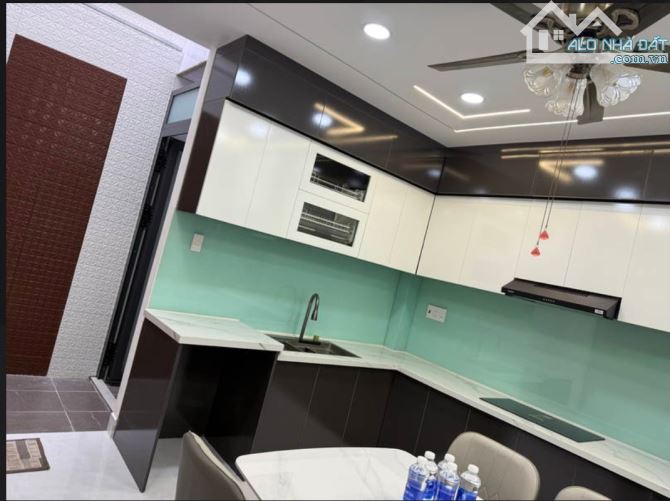 Bán Nhà Đẹp Khu VIP Quận 12 - 4 x 16 - 5 Tầng - Full Nội Thất Mới 100% - XH Thông Khắp Nơi - 2