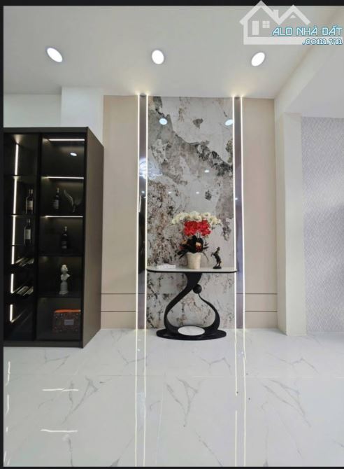 Mặt tiền Huỳnh Thị Hai 5x12m, 5 tầng, chỉ 7ty9 - 2