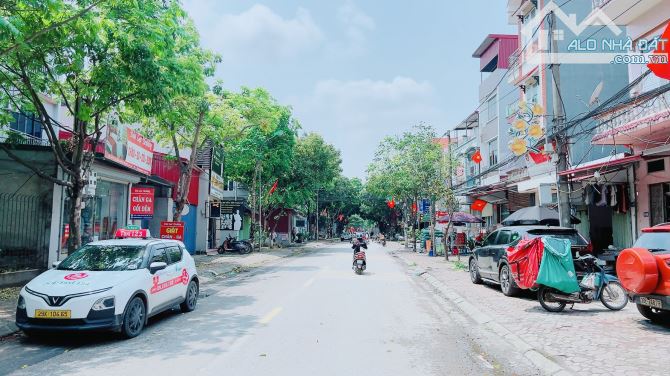 BÁNN HOA HẬU ĐẠI MẠCH NGÕ THÔNG Ô TÔ NGỦ TRONG ĐẤT 102M ZÁ RẺ - 2
