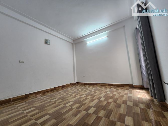 NHÀ ĐẸP Ở NGAY YÊN NGHĨA HÀ ĐÔNG Ô TÔ 40 M 4 TẦNG CHỈ 5,1 TỶ - 2