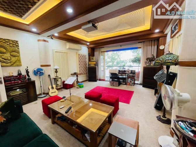 Bán nhà phố Giảng Võ, Ba Đình 3 thoáng 86m2, 5 tầng, mặt tiền 5.8m vỉa hè ô tô chỉ 31.5 tỷ - 2