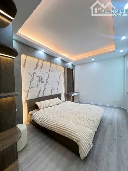 Siêu phẩm Bà Triệu-ngay chợ Hà Đông 33m2*5T-dân xây đẹp-ngõ to -gần Mặt phố-5.8 tỉ - 2