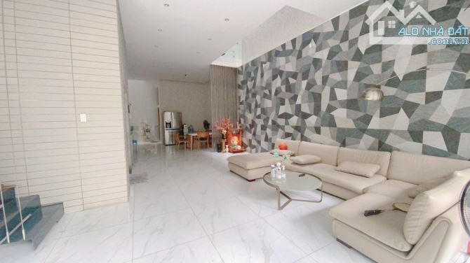 Biệt thự ngang lớn Khan hiếm khu K300, dân trí cao, giá tốt bán gấp - 2