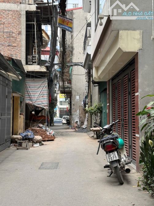 BÁN NHÀ LÊ TRỌNG TẤN - HÀ ĐÔNG - DT 38m2 - LÔ GÓC 3 THOÁNG - 6.8T - 2