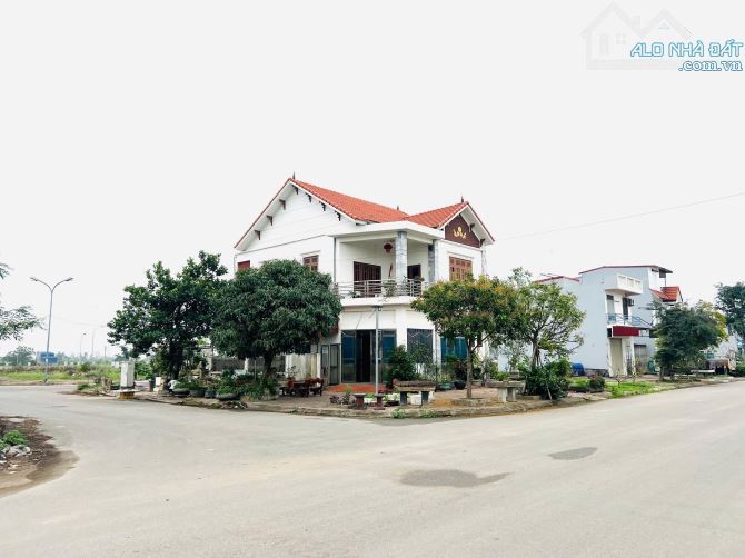 View công viên, trường mầm non Đất tái định cư Tràng Cát   D.tích: 40m (ngang 4 x 10) - Hư - 2