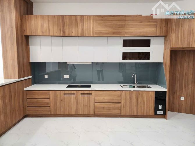 NHÀ 1 TRỆT 2 LẦU MẶT TIỀN ĐƯỜNG 30/4 P TRUNG DŨNG - 2