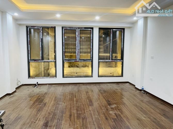 Nhà mới Hoàng Cầu, 5m ra ô tô tránh, 7 tầng TM, kinh doanh, 45m 5m mặt, Giá 14.5 tỷ - 2
