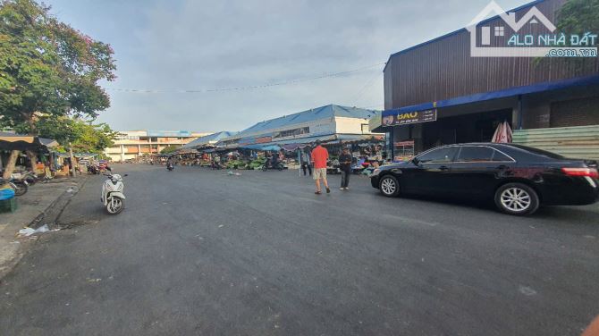 CHO THUÊ MẶT BẰNG_GÓC 2 MẶT TIỀN_TRUNG TÂM THƯƠNG MẠI BÀ RỊA - 2