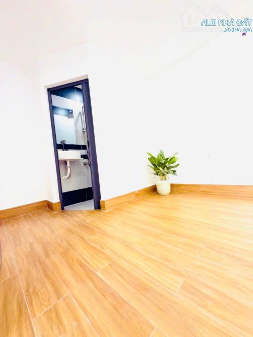(Q8)NHÀ BÁN HƯNG PHÚ-SÁT Q5,Q1-SÁT MẶT TIỀN -SỔ ĐẸP-NHĨNH 4 TỶ - 2