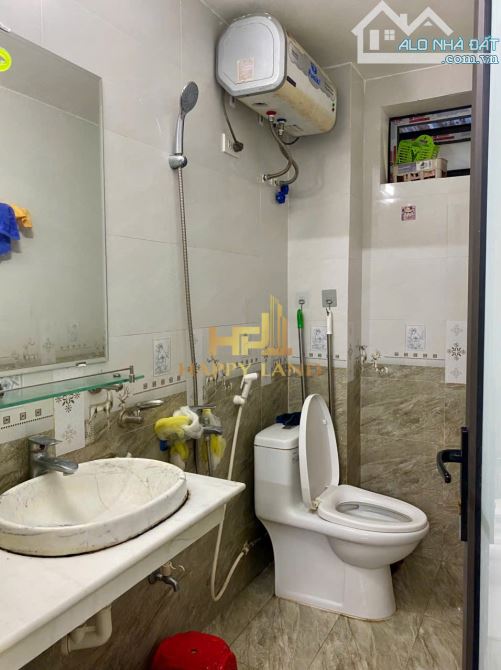 bán nhà 3 tầng ngõ đường hoàng quốc việt - ninh khánh - 2