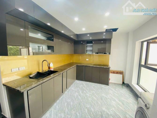 Cho thuê căn hộ KHÉP KÍN 3PN+ 2WC tại Quan Nhân – Cầu Giấy - 2
