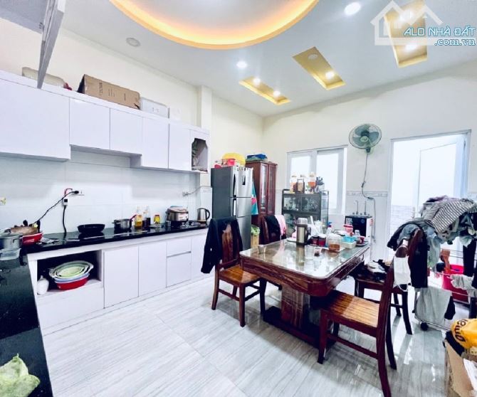 🔥 Bán gấp trong tháng! Bán nhà cực rẻ HẺM XE HƠI Trần Hưng Đạo 62m² 3 tầng 3PN 🔥 - 2