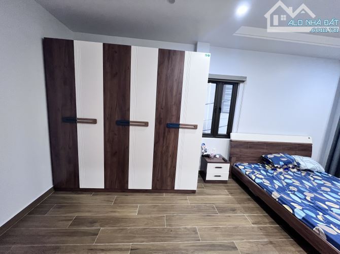 Bán nhà 4 tầng mặt đường Đông Khê. Lô góc 3 mặt thoáng - 2