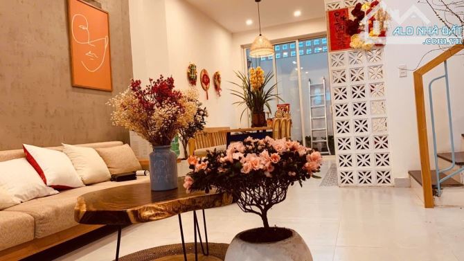 Nguyễn Hữu Thọ - Ô tô tới nhà 3 tầng 3 mê 70m2 chỉ 5.xx tỷ - 2