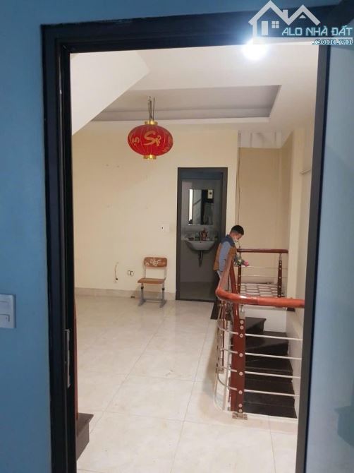NHÀ 43m x 4 tầng - MT 4,35m chỉ 4,98 tỷ Phố Ngọc Trì - 2