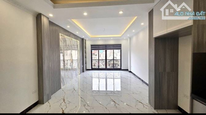 BÁN NHÀ ĐẸP ,TRIỀU KHÚC - THANH Xuân- Hà Đông  ; Diện tích 50m x Mặt tiền 4m, Cái bước châ - 2