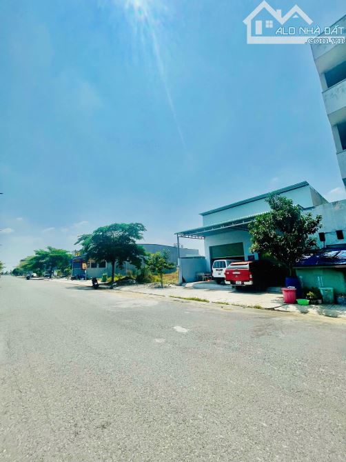 BÁN KHO 260M²( 2 sổ mỗi sổ ngang 5x26)- GIÁ 4 TỶ8  – Hiện tại đang cho thuê 16tr /tháng - 2