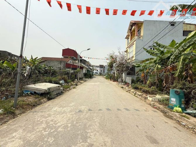 ❌❌RẺ NHẤT CC Lương Quán, Nam Sơn đường nhựa 9m giá chỉ 20tr/m. - 2
