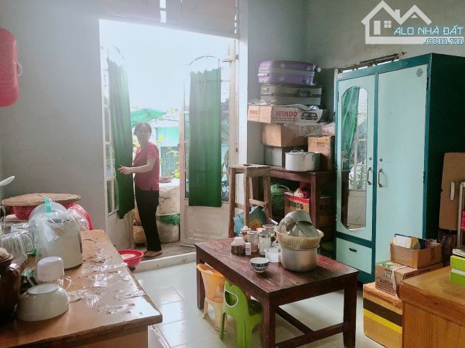 NHÀ 1 TRỆT 1 LẦU 80M2 + 4 PHÒNG TRỌ - SÁT CHỢ DĨ AN 2 - KẾ BÊN KCN - GIÁ MỀM ĐẦU TƯ! - 2