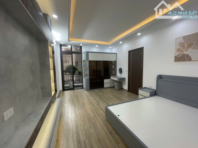 Bán Nhà Khương Đình - TX , DT 38m , Giá Hơn 7 Tỷ , oto gần , Ngõ nông - 2