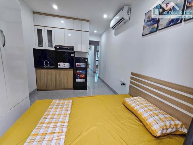 BÁN CCMN CẦU GIẤY - 60M 6T MT5.6M 20 PHÒNG KK THANG MÁY- DÒNG TIỀN 1,2 TỶ/N- GIÁ HƠN 17 TỶ - 2