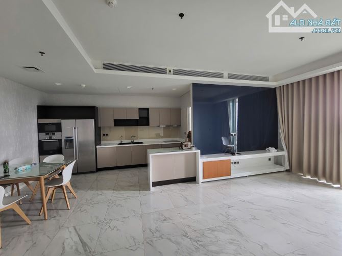 Cho thuê chung cư Sarica 2 Phòng ngủ -107m2 - full nội thất giá chỉ 32 tr - 2