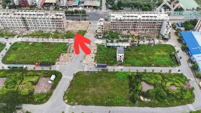 BÁN LÔ GÓC TRỤC 22M - DỰ ÁN 4,6ha TT LIM - TIÊN DU. giá 9.5 tỷ - 2