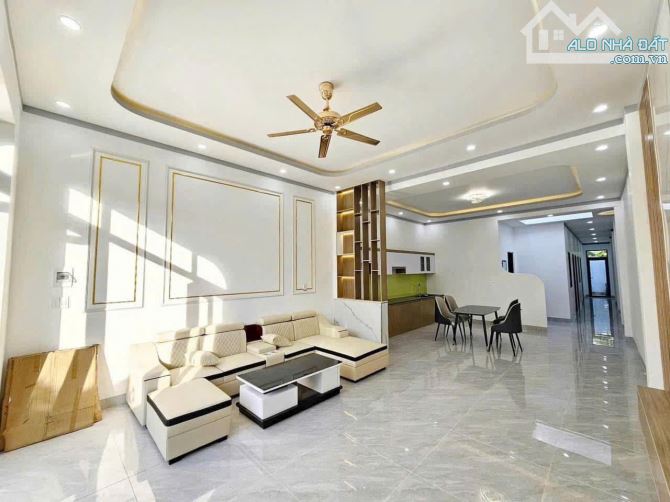 CHỦ NHÀ CẦN TIỀN BÁN GẤP NHÀ CẤP 4 VỪA XÂY CHỈ 1TY350 - 2