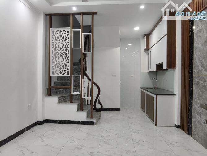 Nhanh thì còn - Nhà Phúc Lợi 5T chỉ hơn 4 tỉ đẹp keng - Quận Long Biên - 2