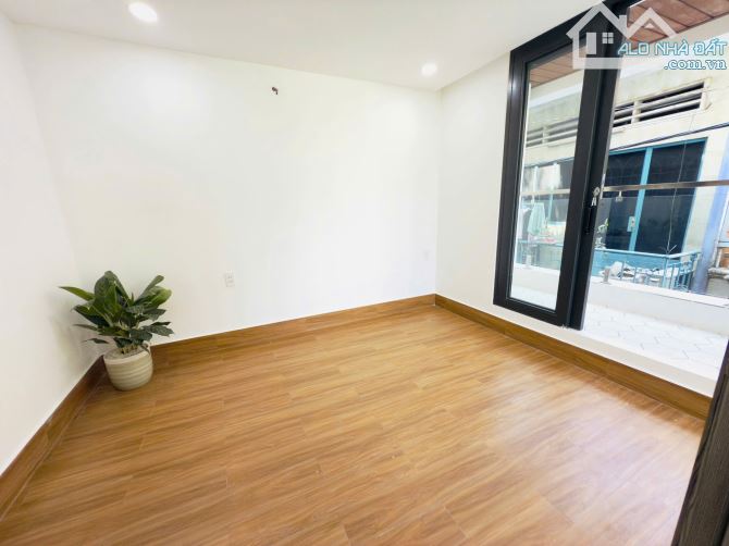 Nhà 4 tầng mới vị trí đẹp sát mặt tiền Hưng Phú P9Q8. Giá 4,68 tỷ TL - 2