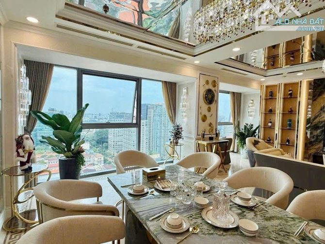 Siêu phẩm! Penhouse Vincom Đồng Khởi Quận 1 - Dinh độc lập, Nhà thờ Đức Bà, 210m2 rẻ 55 tỷ - 2