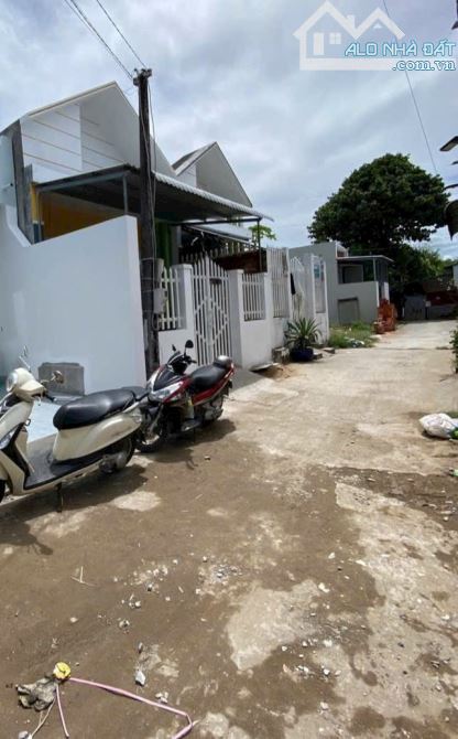 E cần chuyển nhượng lại khu nhà như hình quý khách hàng có nhu cầu liên hệ e thành - 2