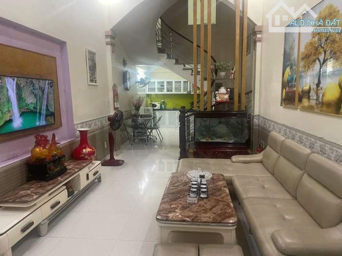 Cho thuê mặt đường gần Ngã Tư Phúc Tăng – Thiên Lôi - 100m2 - 2