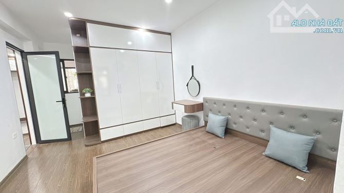 Bán nhà tt tầng 3 siêu đẹp 3pn rộng 90m2 cầu giấy nhỉnh 3 tỷ - 2