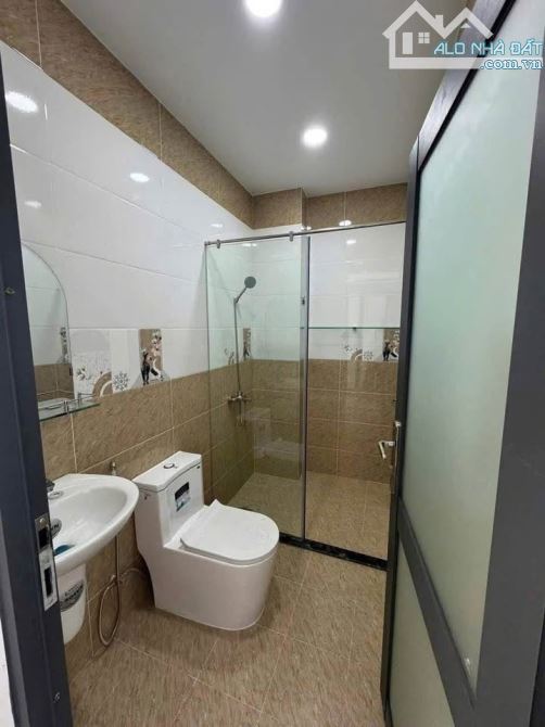 🚗 Bán nhà HXH Nguyễn Trãi, Q1, 39m², 2 tầng – Giá 10,1 tỷ! 🚗 - 2