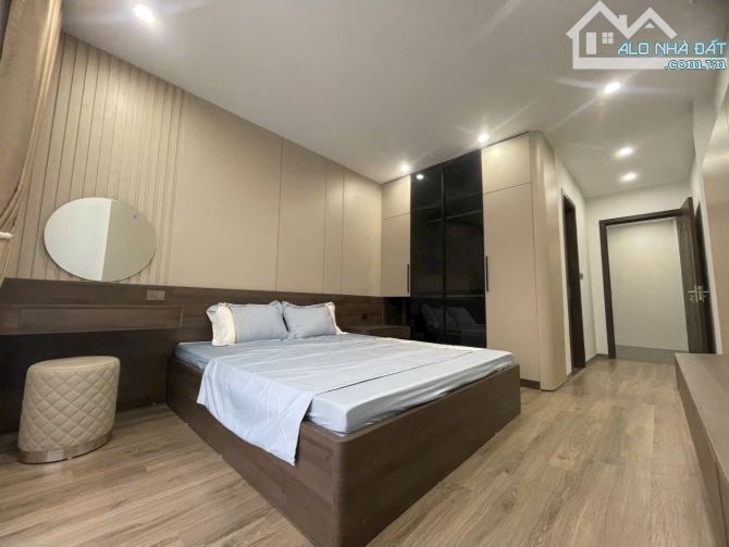 NHÀ ĐẸP GIÁ HỜI VIỆT HƯNG LONG BIÊN, GẦN PHỐ, 45M2 - 5T CÓ 6.X TỶ - 2