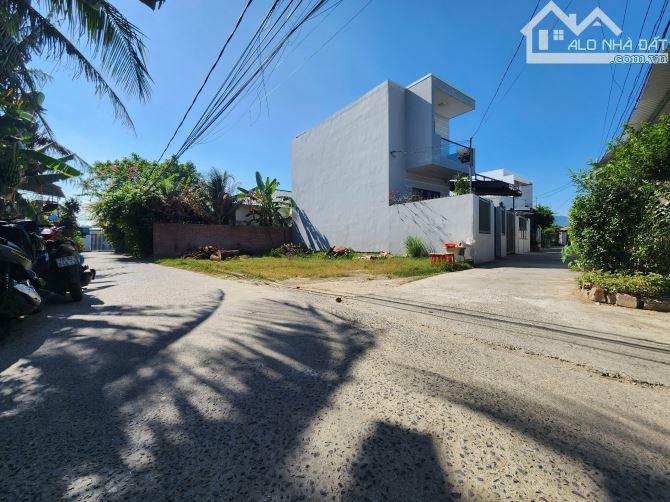 Siêu phẩm lô góc đẹp Đường Bà Đề, Diên An Gần chợ Diên An 117m2 - 2