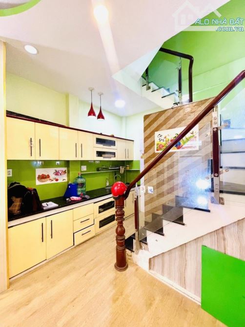 🏡 Bán nhà hẻm 2 mặt tiền Trần Khắc Chân, Q1 – 63m² –Giá 10,3 tỷ! 🏡 - 2