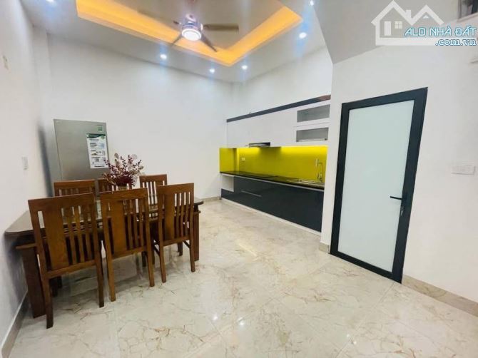 BÁN NHÀ ĐỊNH CÔNG THƯỢNG, 45M2, 4 TẦNG, MẶT TIỀN RỘNG, FULL NỘI THẤT. 8,2 TỶ. - 2