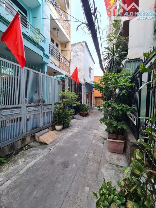 GẤP BÁN!!HẺM ÔTÔ CÁCH 1 CĂN THÀNH THÁI - 4 TẦNG - NGAY CƯ XÁ ĐỒNG TIẾN - CHỈ 9,7 TỶ TL - 2