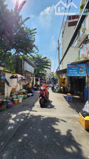 Bán đất hẻm 88 Nguyễn Văn Quỳ. Quận 7. Dt 4.2x16m. giá 4.7 tỷ - 2