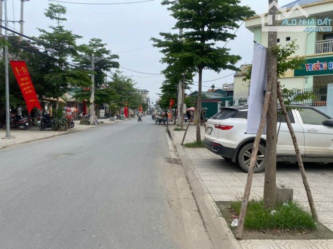 Bán nhà dân xây 5 tầng ô tô vào nhà 2 thoáng ở cực sướng chỉ 4 tỷ 9 - 2