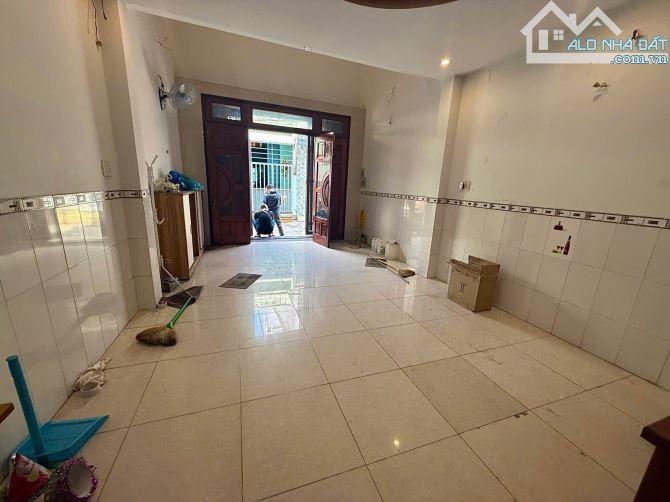 ✨ NHÀ VỊ TRÍ ĐẸP DIỆN TÍCH ĐẸP, GIÁ TỐT, 74M2 (Ngang 4.2M/ Nở Hậu 4.5M x Dài 18M) - 7,5 TỶ - 3