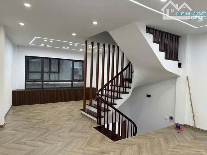 💥💥CỰC PHẨM PHỐ QUAN NHÂN - THANH XUÂN - 6 TẦNG THANG MÁY - Ô TÔ ĐỖ CỬA - GIÁ CHỈ 11.9 TỶ - 3