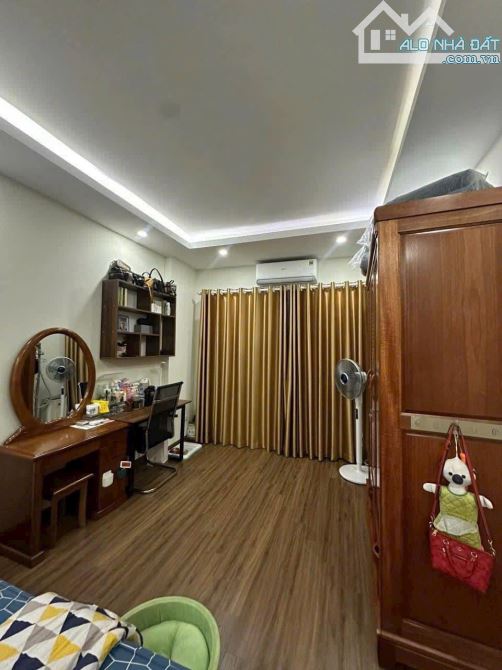 Cần Tiền Bán Gấp Nhà Chu Huy Mân, Phường Phúc Đồng, Long Biên 5T, 33m2 giá 5,5 tỷ - 3