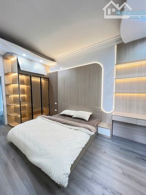Siêu phẩm Bà Triệu-ngay chợ Hà Đông 33m2*5T-dân xây đẹp-ngõ to -gần Mặt phố-5.8 tỉ - 3