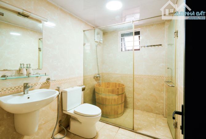 CẦN BÁN NHÀ LINH LANG BA ĐÌNH 102m, 6 TẦNG MẶT TIỀN 4,5m GIÁ  62 TỶ - 3
